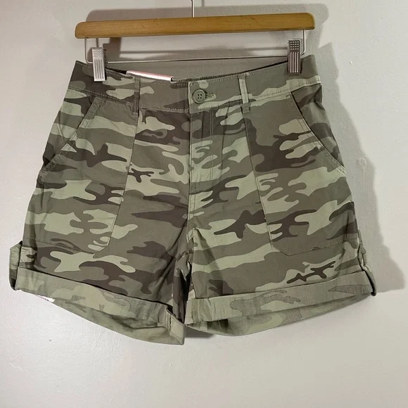 SOCIAL STANDARD BY SANCTUARY UTILITY CAMO SHORTS - Picture 2 of 9